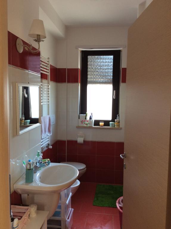 Dolce Casa Di Elena Apartamento Nettuno Quarto foto